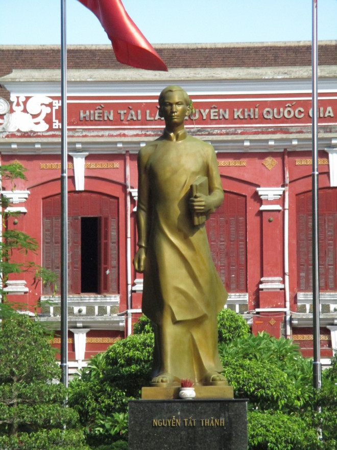 Dừng chân ở ‘ngôi trường hồng’ bên dòng sông Hương - 8