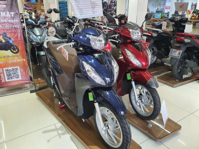 Ít 'uống xăng' nhất, mẫu xe tay ga bán chạy của Honda đang có giá bao nhiêu? - 1