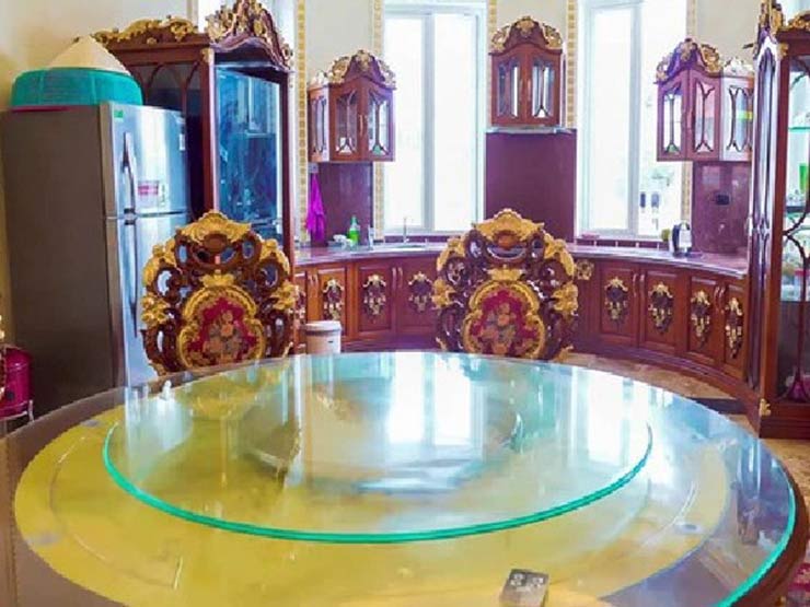 Choáng ngợp lâu đài "khủng" 100 tỷ của đại gia Thanh Hóa, cực kỳ lộng lẫy và hoành tráng - 8