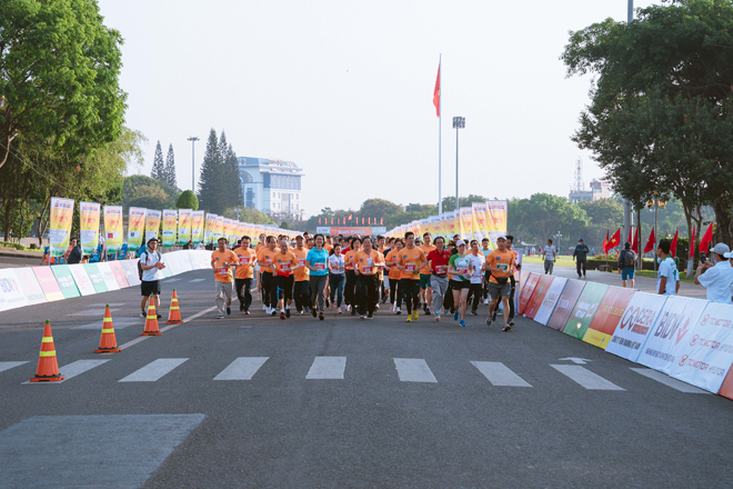 Herbalife Nutrition lan tỏa thông điệp sức khỏe ý nghĩa trong sự kiện chạy bộ Tiền Phong Marathon - 2