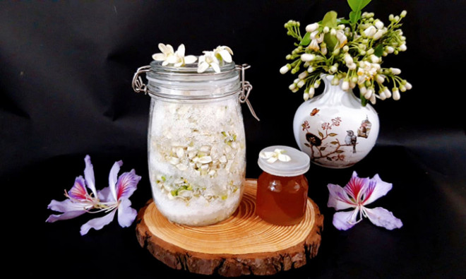 Biết ngắt bộ phận này trong hoa bưởi thì món ăn thơm ngon sang quý gấp bội phần - 1