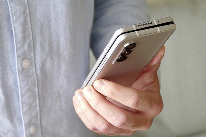 Sau 6 tháng, Galaxy Z Fold 3 còn xài &#34;ngon&#34;? - 3