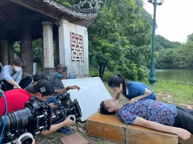 Mỹ nhân Thanh Hóa hoảng sợ vì chìm nghỉm dưới hồ sâu 7m, người mệt đờ khi quay dưới nước - 3