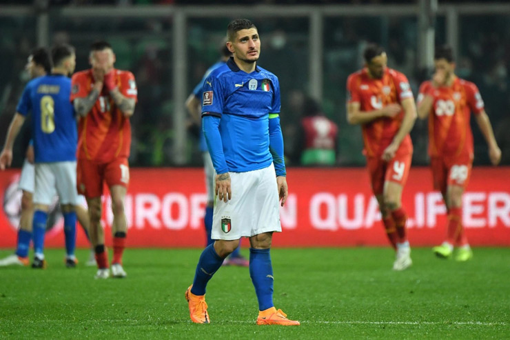 Italia lỡ hẹn World Cup: Sếp lớn định đoạt tương lai HLV Mancini ra sao? - 1