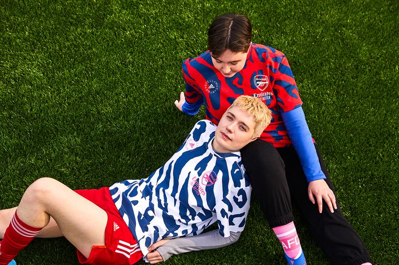 Stella McCartney thiết kế áo thi đấu cho đội bóng Arsenal - 1