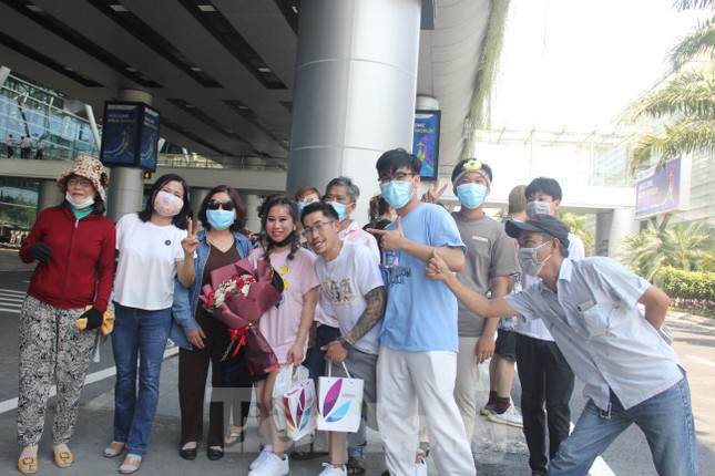 Hình ảnh những vị khách quốc tế đầu tiên đến Đà Nẵng - 11