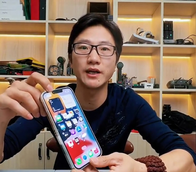 "Choáng" với iPhone 13 Pro Max Ultra "độ" lên pin gấp đôi, hiệu năng khủng hơn bản gốc - 1