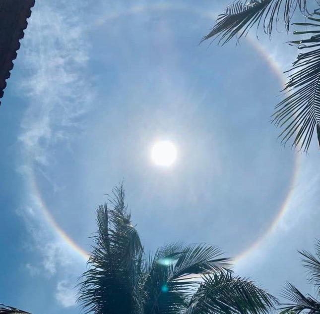 Xuất hiện vầng hào quang lạ trên bầu trời ở Khánh Hòa - 2