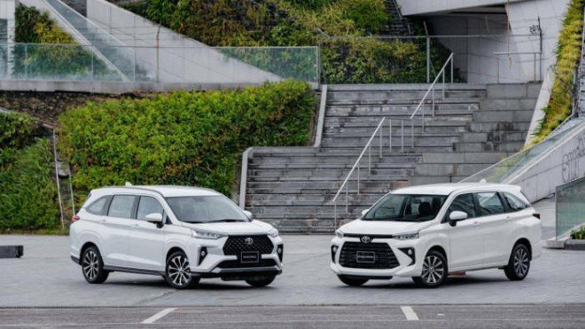 Chênh 60 triệu đồng, Toyota Veloz Cross hơn gì Avanza Premio CVT? - 1