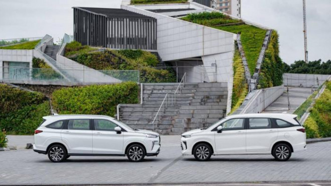 Chênh 60 triệu đồng, Toyota Veloz Cross hơn gì Avanza Premio CVT? - 5