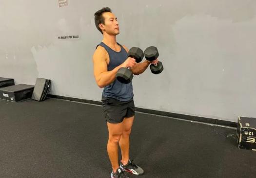 6 bài tập giúp cánh tay săn chắc - 4