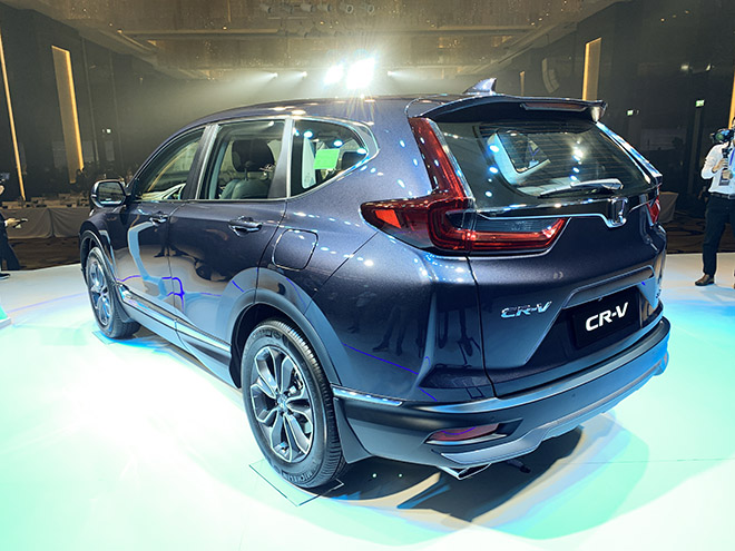 Giá xe Honda CR-V niêm yết và lăn bánh tháng 1/2023, hỗ trợ 100% LPTB - 5