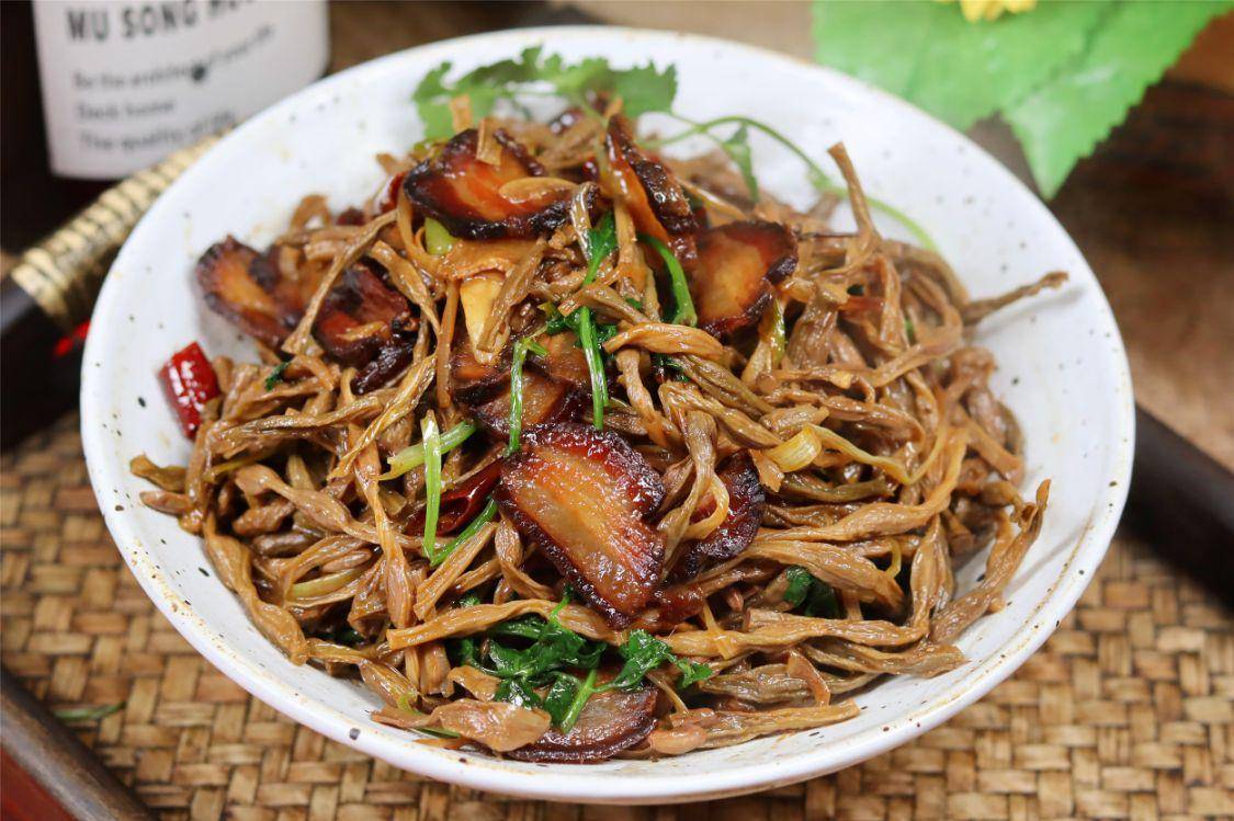 4 loại thực phẩm nên có sẵn trong nhà, đặc biệt trong những ngày mưa - 11