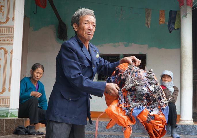 Tin tức 24h qua: Nhâm Hoàng Khang lãnh án 10 năm tù - 2