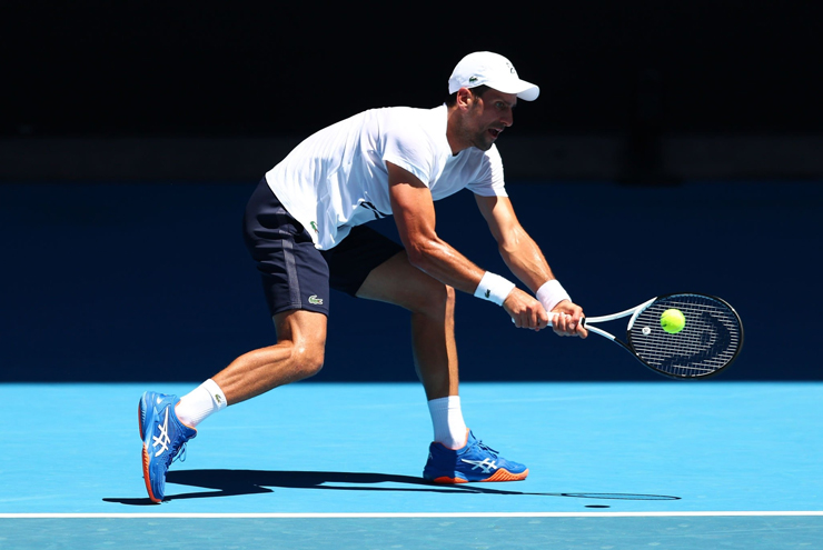 Nóng nhất thể thao tối 11/1: Djokovic bất ngờ bỏ dở đấu tập trước thềm Australian Open - 1