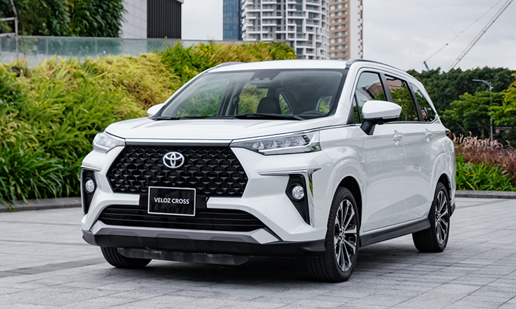 Giá xe Toyota Veloz Cross niêm yết và lăn bánh tháng 1/2023 - 2