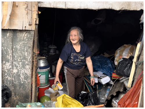Tết xa vời của những phận đời nơi xóm trọ nghèo dưới chân cầu Long Biên - 10
