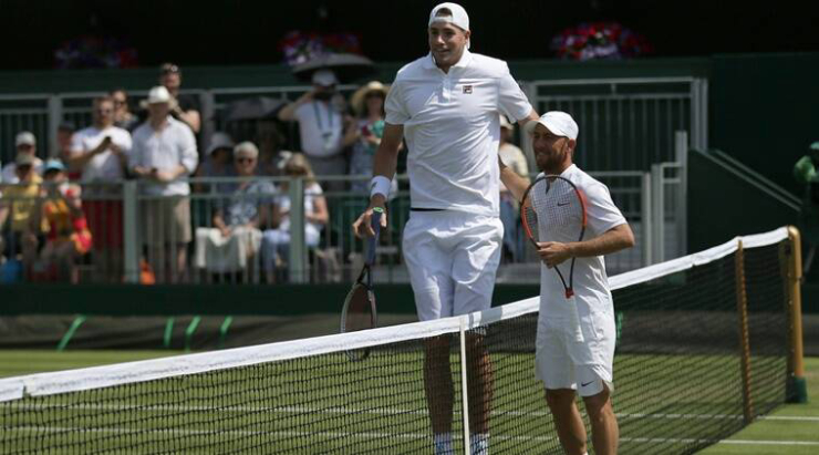 &#34;Vua giao bóng&#34; tennis chạm mốc 14.018 cú ăn điểm trực tiếp, kỷ lục 113 cú ace - 1