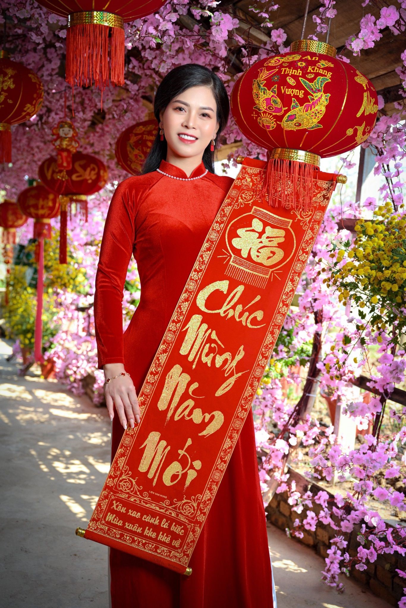 Hoa hậu Doanh nhân Quốc tế Thao Lê khoe sắc trong tà áo dài truyền thống dịp Tết Nguyên đán - 1