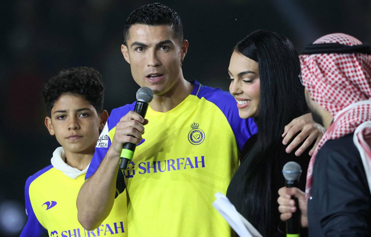 Ronaldo đến Al Nassr làm việc cùng HLV tệ nhất thế giới có thể tỏa sáng? - 1