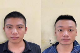 Hai thanh niên Hà Nội tạt sơn vào nhà ‘con nợ’ ở Hóc Môn