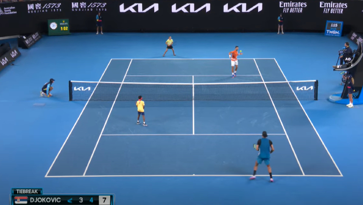 Djokovic thua Kyrgios trước thềm Australian Open, ném vợt vì bất lực - 3