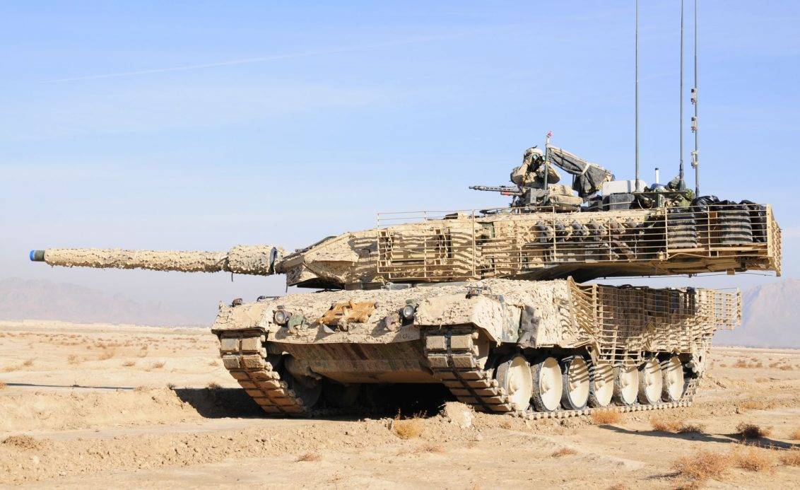Ba Lan muốn chuyển đại đội siêu tăng Leopard 2 cho Ukraine: Đức cảnh báo - 1