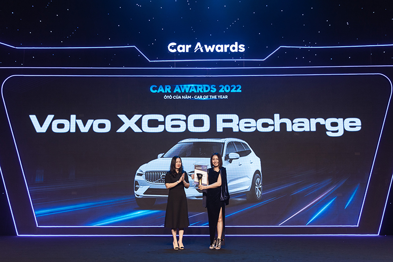 Volvo XC60 Recharge đoạt giải “Ô tô của năm 2022” - 1