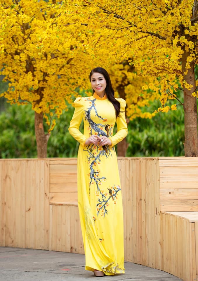 Lý Hương: Đả nữ đầu tiên của màn ảnh Việt, giờ xinh đẹp hạnh phúc thế này - 4