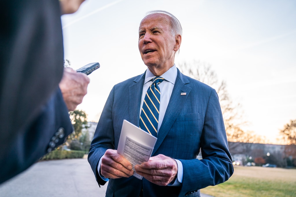 Tình tiết mới vụ phát hiện nhiều tài liệu mật trong nhà riêng ông Biden - 1