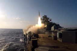 Dàn vũ khí đáng gờm trên tàu chiến Nga trang bị 24 tên lửa