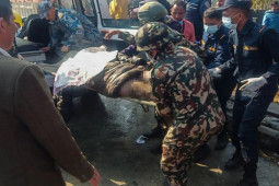 Rơi máy bay chở 72 người ở Nepal: Hãng hàng không báo ”tin dữ”