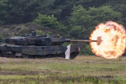 Quốc gia NATO tuyên bố cung cấp một đại đội xe tăng loại mạnh nhất châu Âu cho Ukraine