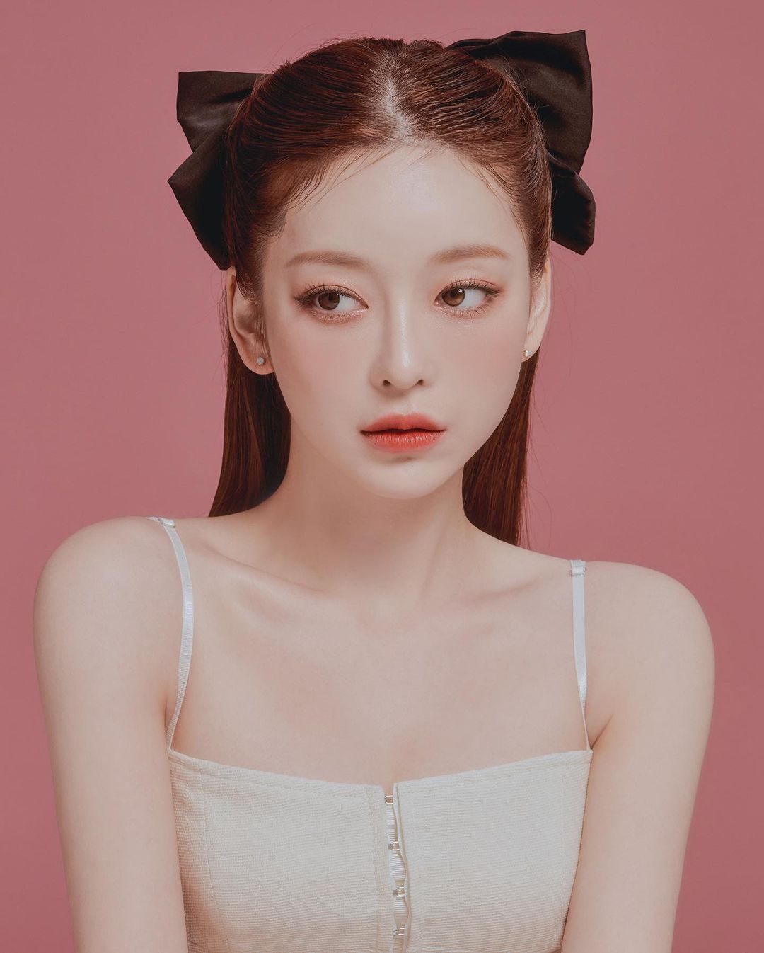Ngoại hình gây mê của &#34;nữ hoàng lookbook&#34; đắt giá nhất Hàn Quốc - 1