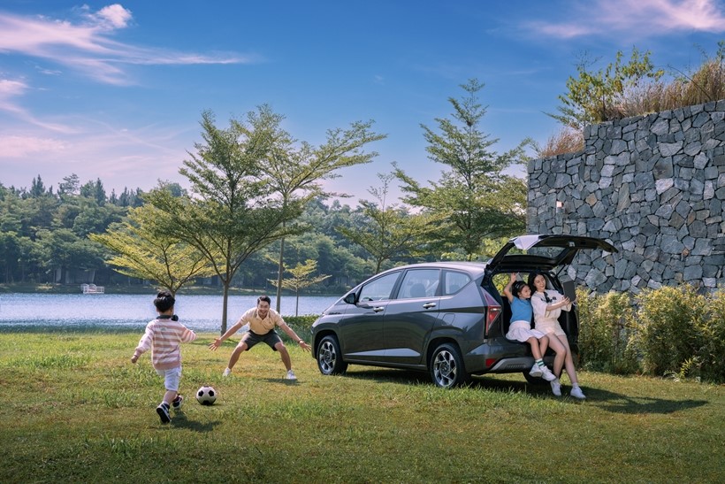 Hyundai Phạm Văn Đồng chỉ ra những điểm thuyết phục trên chiếc xe gia đình Hyundai Stargazer - 1