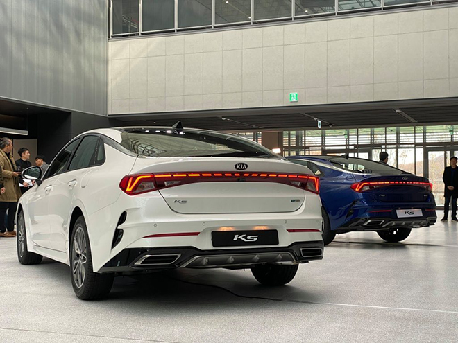 Giá xe KIA K5 niêm yết và lăn bánh tháng 1/2023 - 7
