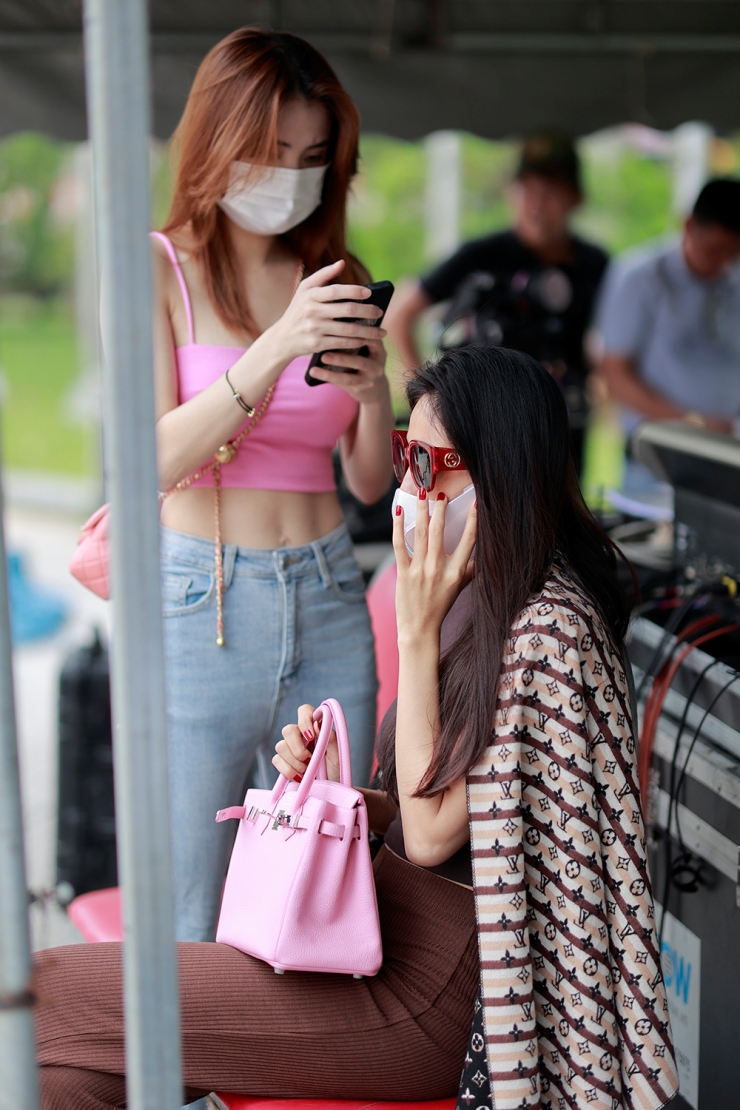 Minh Hằng ngoài mừng cưới em trai 2 tỷ còn làm điều đặc biệt này cho em dâu - 13