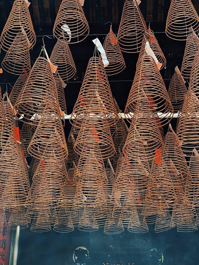 Du Xuân Quý Mão: Những ngôi chùa nổi tiếng ở TP.HCM, có nơi được National Geographic vinh danh - 5