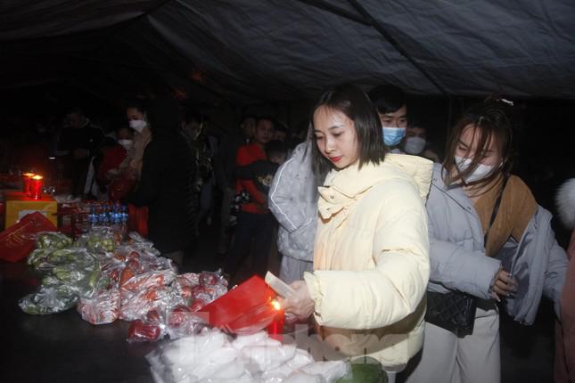 Kỳ lạ chợ 'Âm dương' họp lúc đêm ở Bắc Ninh - 5