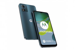 Motorola ra mắt bộ ba smartphone giá ”mềm” mới