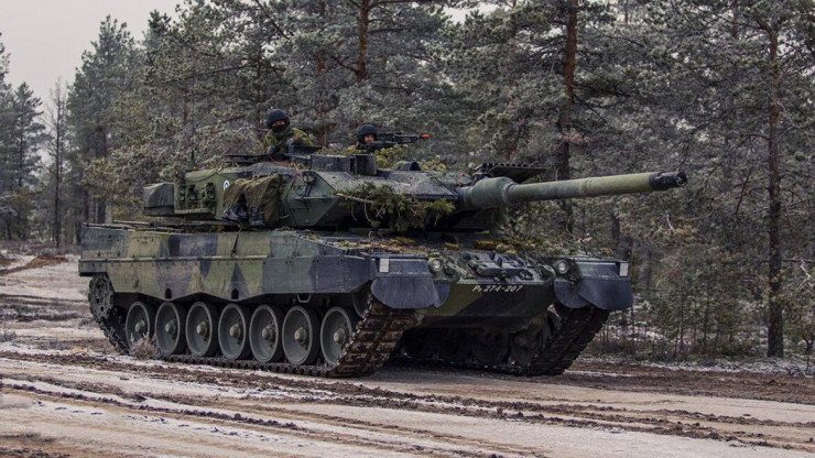 Đâu là &#34;tử huyệt&#34; của siêu tăng M1 Abrams và Leopard 2 tại chiến trường Ukraine? - 1