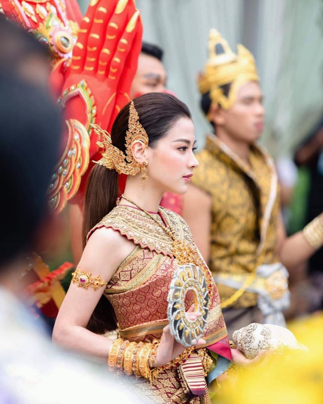 Mỹ nhân Thái Lan gây náo loạn đường phố vì đẹp như tiên nữ hạ phàm - 7
