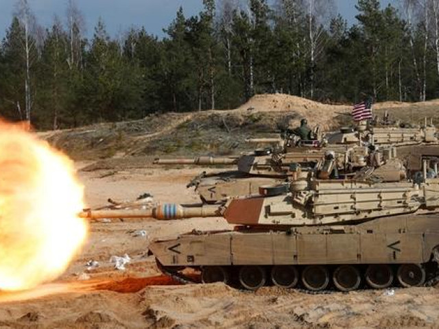 Đâu là ”tử huyệt” của siêu tăng M1 Abrams và Leopard 2 tại chiến trường Ukraine?