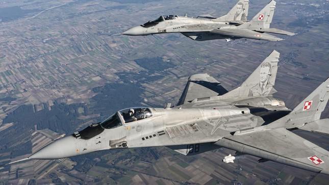 Một thành viên NATO đã âm thầm gửi máy bay chiến đấu cho Ukraine? - 1