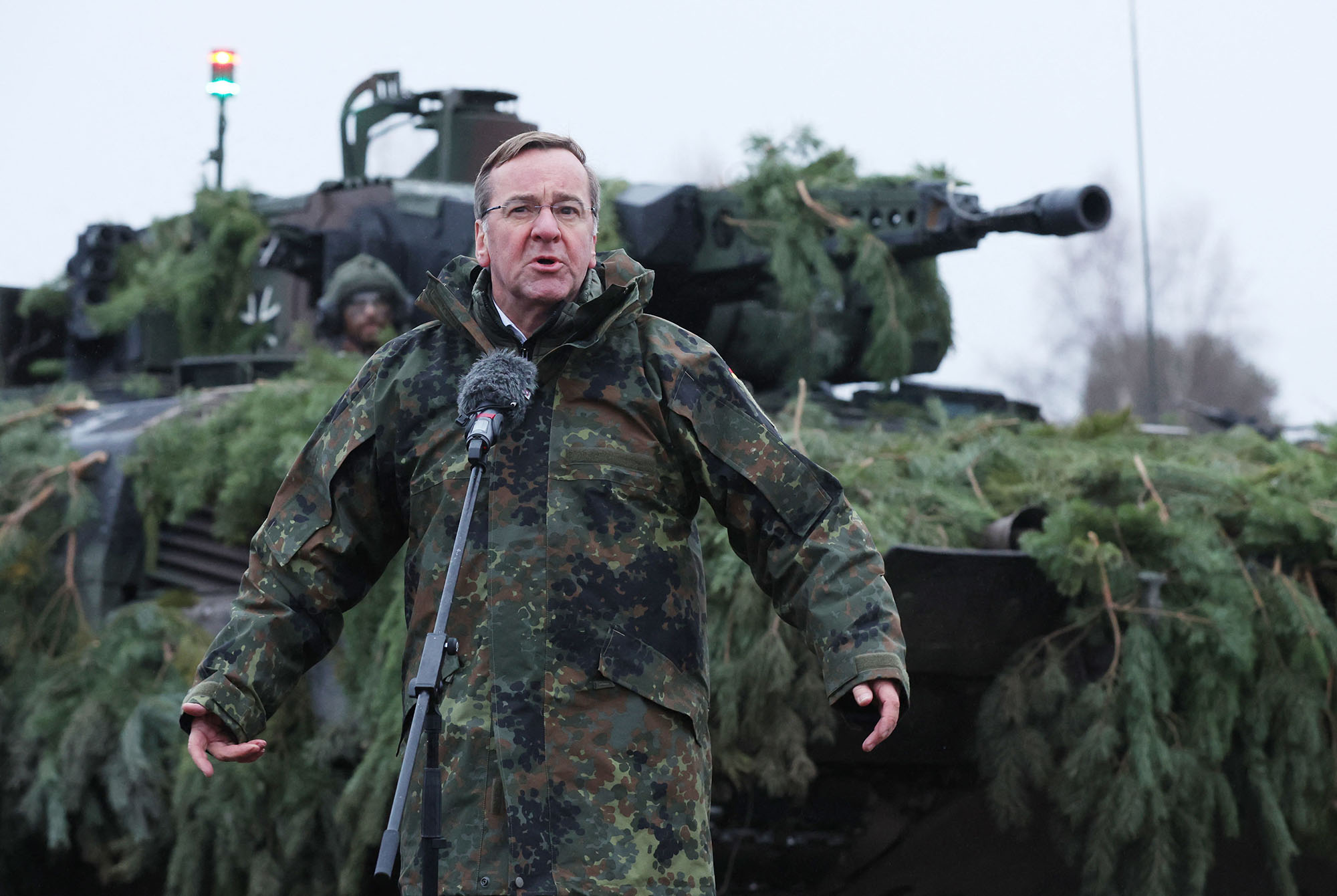 Quân đội Đức nêu lý do &#34;không vui&#34; khi gửi siêu tăng Leopard 2 cho Ukraine - 1