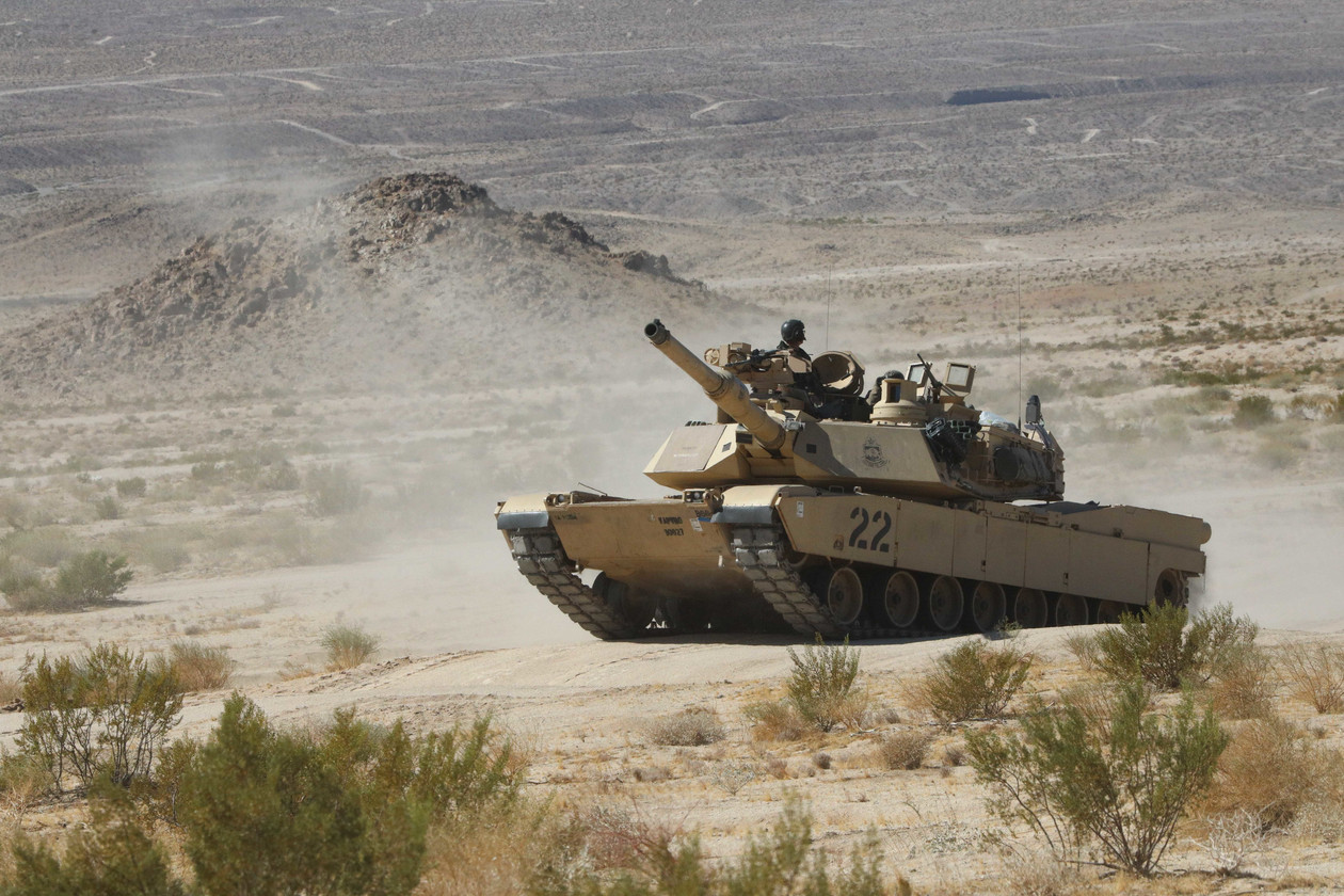 Xe tăng Abrams dành cho Ukraine: Điểm yếu so với bản dùng cho quân đội Mỹ - 1