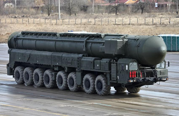Quân đội Nga sắp đón những vũ khí khủng nào trong năm 2023? - 1