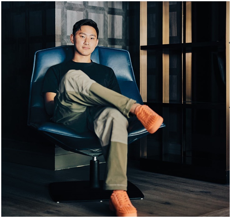 Alexandr Wang là một doanh nhân công nghệ, nhà sáng lập và điều hành công ty Scale AI.
