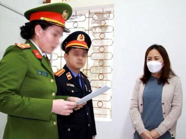 Ai đưa hối lộ cho nhóm lãnh đạo, cán bộ hải quan cửa khẩu quốc tế?