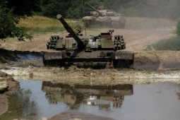 Ukraine tiết lộ tổng số xe tăng phương Tây cam kết gửi